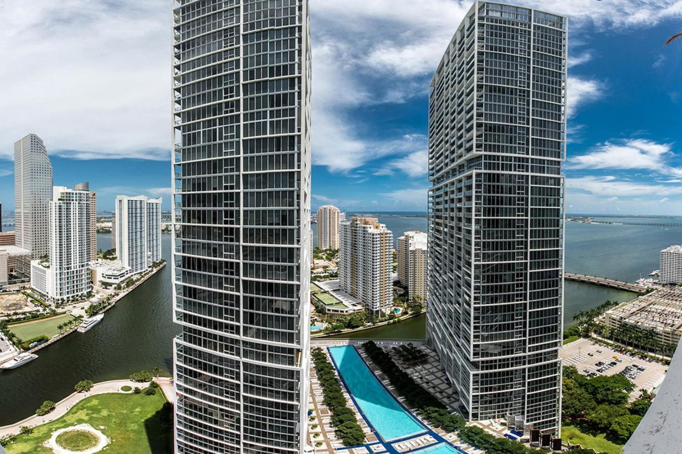 Luxurious Condo At Icon With Views Miami Eksteriør bilde