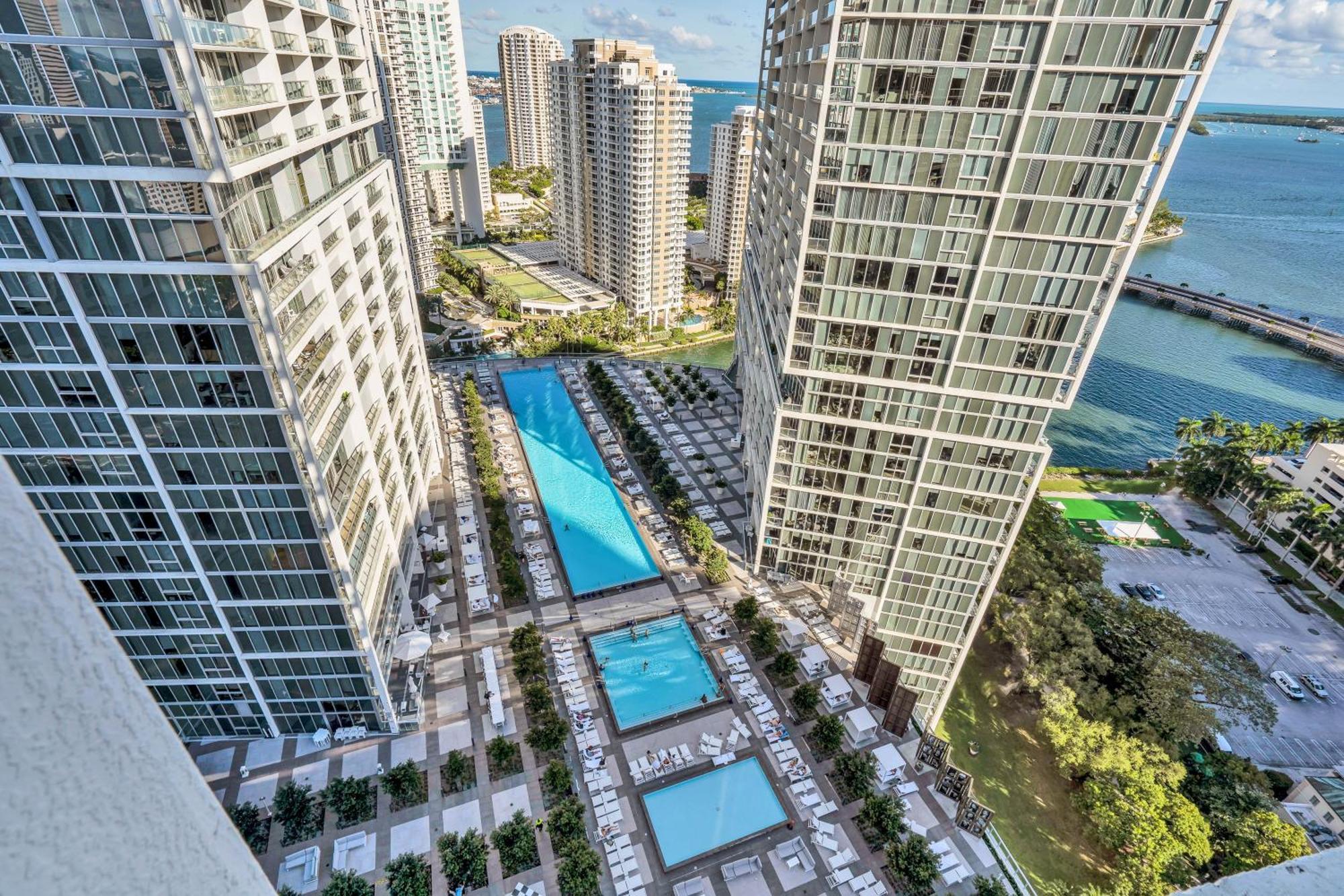 Luxurious Condo At Icon With Views Miami Eksteriør bilde