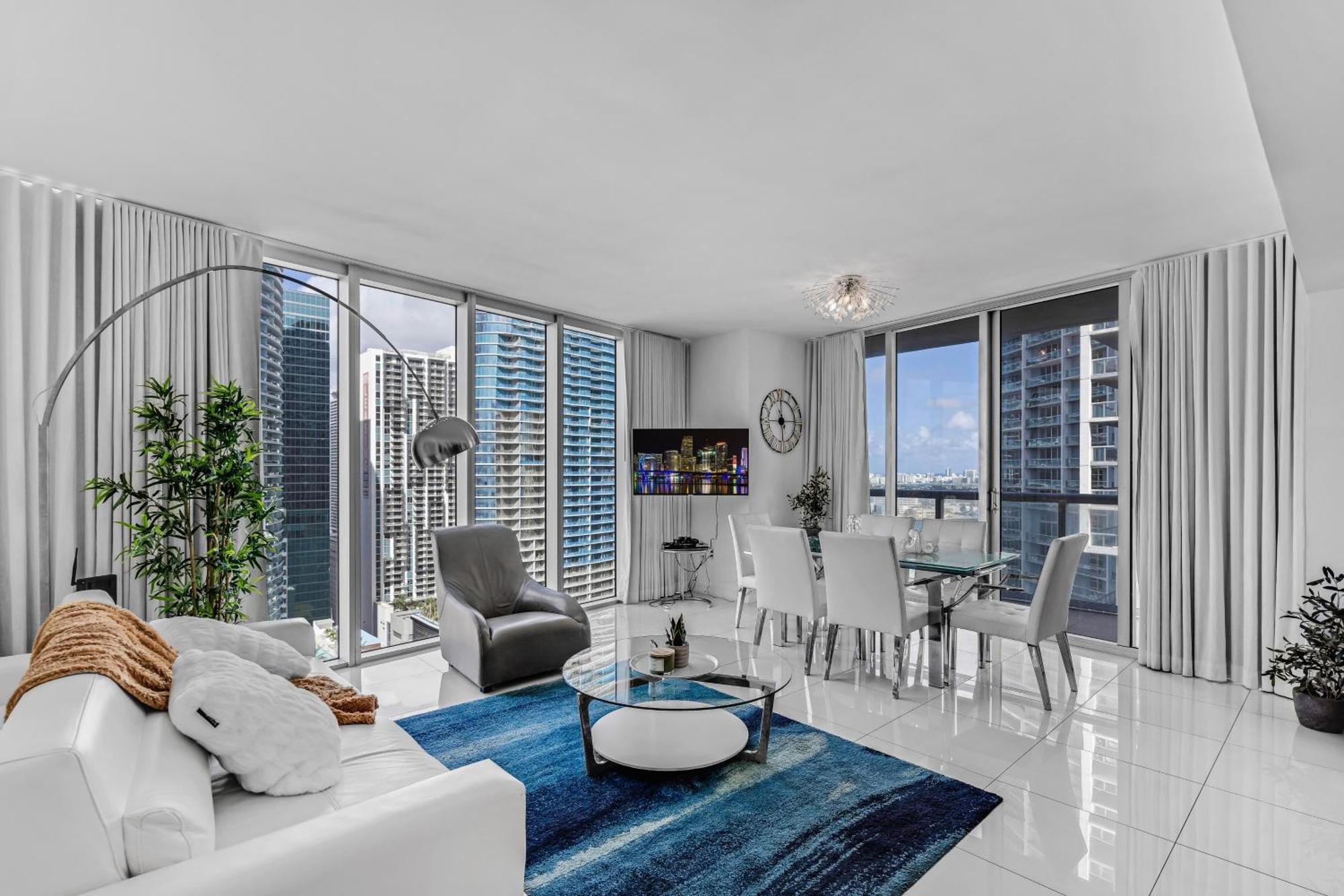 Luxurious Condo At Icon With Views Miami Eksteriør bilde