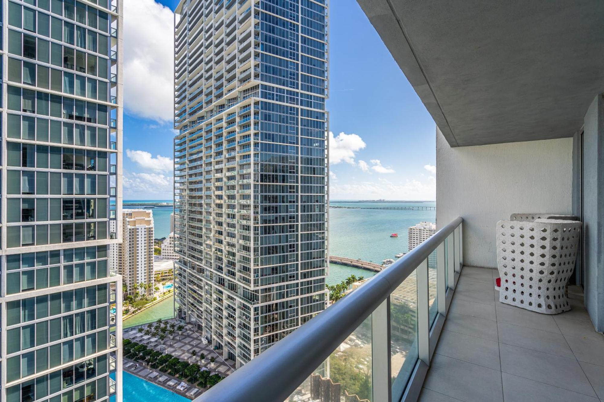 Luxurious Condo At Icon With Views Miami Eksteriør bilde